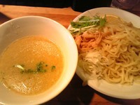 「つけそば (塩白湯スープ) 中盛」@濃厚鶏そば 麺屋武一 新橋本店の写真