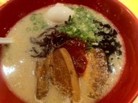 「特製ラーメン（赤）￥1080」@博多 一風堂 姫路店の写真