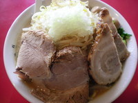 「豚玉みちる麺（８８０円）」@ガツ盛リラーメン みちる屋 松戸店の写真