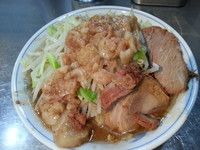 「らーめん　アブラ ニンニク」@ラーメン大 下高井戸店の写真