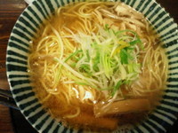 「地鶏そば　650円」@めんや 薫寿の写真