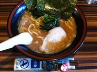 「らーめん太麺(麺硬め、味濃め)」@せい家 戸越銀座店の写真