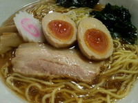 「なが田流 潮香る魚介らーめん(７００円)＋味玉(１００円)」@らーめんなが田の写真