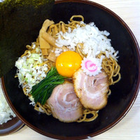 「汁なし油そば（並盛）＋玉ねぎ増し」@麺場 風天の写真