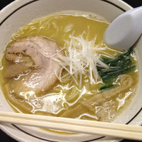 「濃厚塩(680円)」@ラーメン駿河の写真