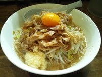 「スタミナラーメン＋ビール」@ラーメンアキラの写真