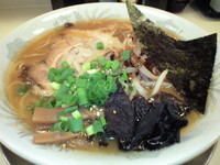 「うまかもん醤油とんこつ（￥700）」@らーめん 大門の写真