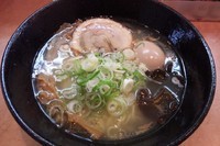 「恵比寿味玉らーめん」@○寅 麺屋 山本流の写真