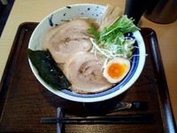 「琥珀そば＋チャータマ丼」@自家製麺 琥珀の写真