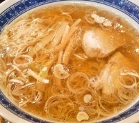 「釜石ラーメン＋半チャーン(500円＋200円)」@新華園の写真