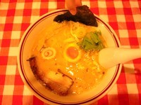 「鶏白湯麻油そば」@らー麺Chopの写真