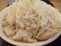 「ラーメン 大盛 ￥720」@ジャンクガレッジ イオンレイクタウンmori店の写真