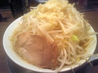 「みそラーメン（並）やさい、にんにく　780円」@ジャンクガレッジ 東京ラーメンストリートの写真