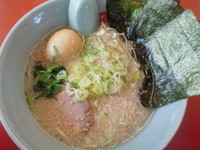 「塩ラーメン 590円、味玉80円」@ラーメン山岡家 福島矢野目店の写真