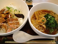 「ステーキ丼とミニラーメン　1180円」@デニーズ 上野谷中店の写真