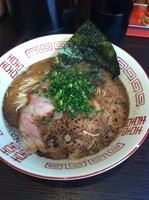 「黒らーめん＋サービス替え玉」@水田商店の写真