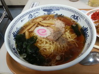 「醤油ラーメン(５３０円)」@鮫洲食堂の写真