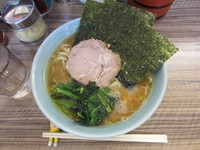 「ラーメン・並」@横浜ラーメン 武蔵家 武蔵境店の写真