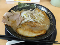 「とこ塩豚骨ラーメン（極太ドラゴン麺）」@麺屋 なかまる 池田店の写真