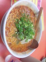 「四川ラーメン（辛さ５０倍）大盛り９００円」@らーめん大王 岸部本店の写真