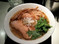 「味玉塩そば」@SOBAHOUSE金色不如帰の写真