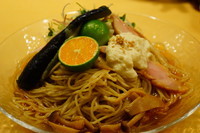 「青みかんときのこ出汁の冷たいおそば」@饗 くろ㐂の写真