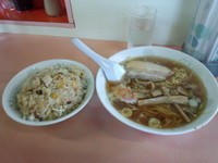 「ラーメン小チャーハン」@ラーメン亭の写真