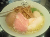 「特製金色の塩ラーメン（1050円）+メンマ(サービス)」@666の写真