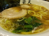 「らーめん(７００円)＋味玉(１００円)」@豪天の写真