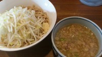 「ザルらーめん780円ニンニクちょっと」@ラーメンアキラの写真