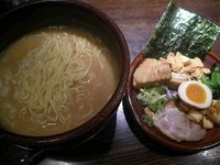 「熟成光麺 全部のせ(大盛りサービス)」@光麺 新宿南口店の写真