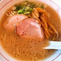 「博多ラーメン+替玉」@俊麺なが田の写真