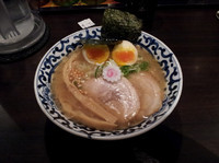 「豚骨魚介」@東京駅 斑鳩の写真