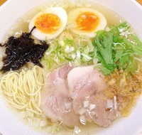 「地球の塩ラーメン（半熟塩玉子入り）800円」@昭和歌謡ショーの写真