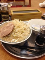 「角ふじ麺　中盛り750円（にんにく無し）」@大勝軒赤ふじ 太田店の写真