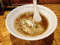 「勝負ラーメン 醤油」@つじ道らーめんの写真