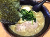 「ラーメン＋味付玉子（￥650＋￥100）」@亀家の写真