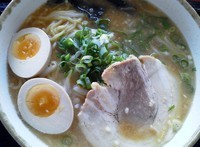 「にんたま味噌ラーメン￥580」@にんたまラーメン ゆにろーず 大阪トラックステーション店の写真