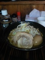 「レディースらーめん＋味玉」@麺や豚髭の写真