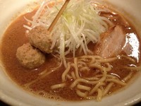「赤みそ(Red) 800円」@味噌らーめん みつか坊主 大阪空港本店の写真