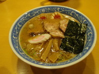 「特製中華そば」@中華そば 青葉 大宮東口店の写真