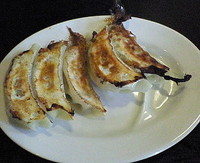 「餃子　３００円」@えちご家の写真