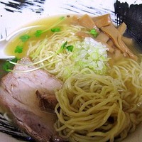 「塩らぁ麺　650円」@自家製麺 くらの写真