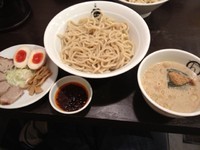 「特製辛つけ麺＋大盛り　（1200円）」@つけ麺 紋次郎 大阪駅前第二ビル店の写真