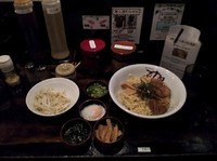 「油そば並　万人力トッピング」@油そば専門店 万人力の写真