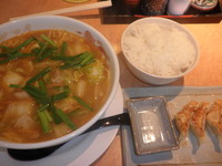 「スタミナラーメンＢセット８００円＋ライス（５０円）」@天理スタミナラーメン 生駒南店の写真