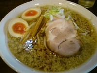 「背脂煮干ラーメン６８０円＋味玉子１００円」@ラーメン 一兎の写真