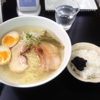 「味玉塩らぁ麺￥６５０＋ライス（ひ志お添え）￥１００」@麺や金時の写真