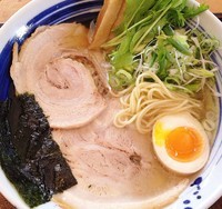 「琥珀（塩）770円」@自家製麺 琥珀の写真