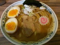 「特製ラーメン　900円」@麺屋 英の写真
